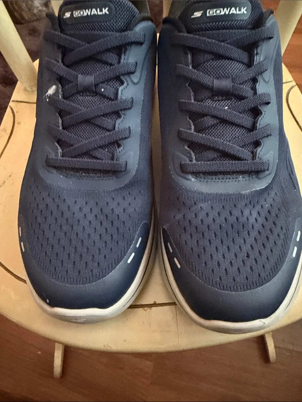 Skechers Men’s Navy and White Arch Fit Lace-Up Sneakers